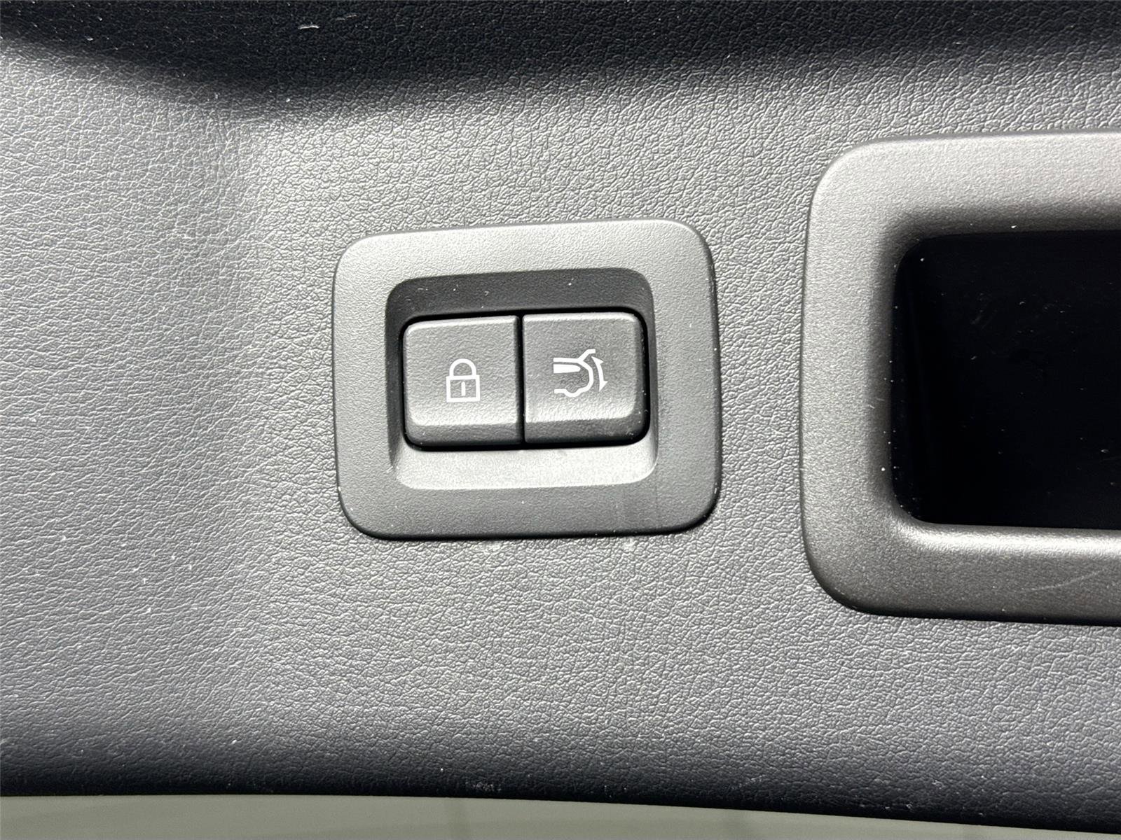 Certified 2024 MAZDA CX-90 3.3 Turbo w/ Preferred Package image 41