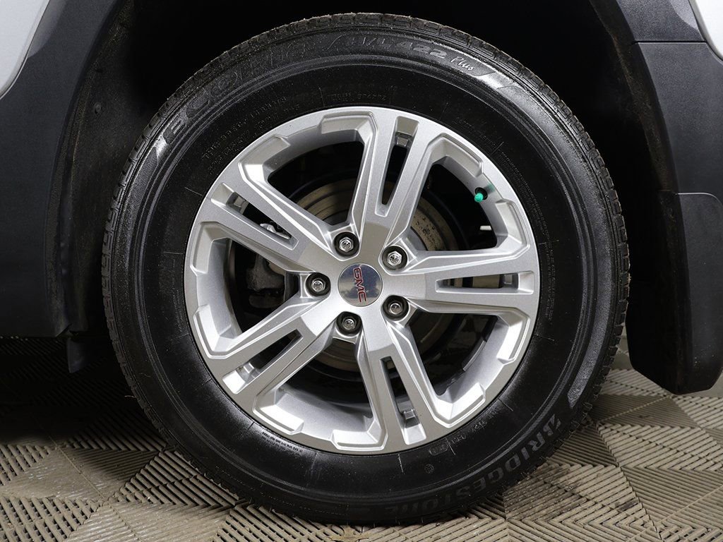 Used 2020 GMC Terrain SLE image 15