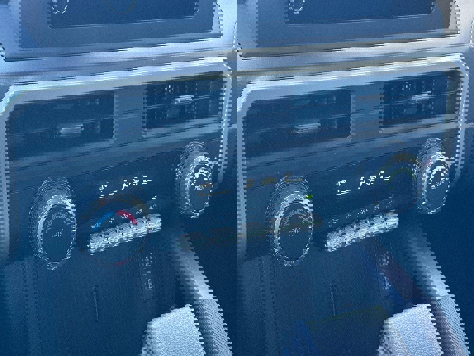 New 2026 Toyota Tacoma SR5 AWD/4WD image 18