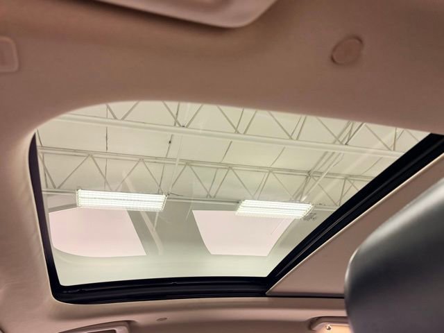 Used 2023 Lincoln Nautilus Reserve w/ Equipment Group 201A image 21