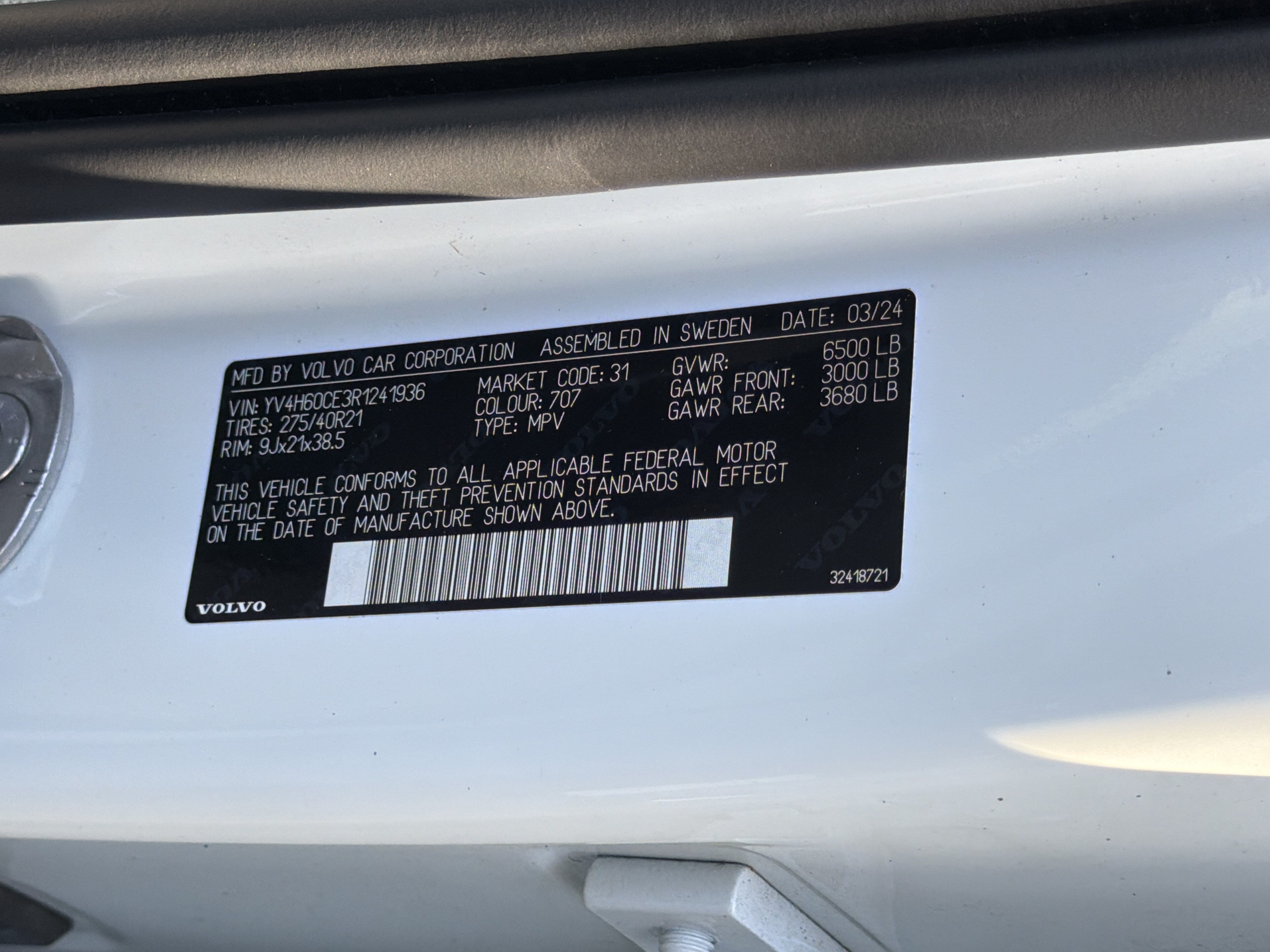 Certified 2024 Volvo XC90 T8 Plus w/ Protection Package AWD/4WD image 37