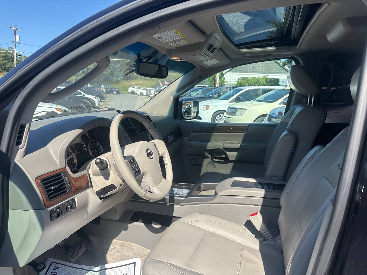 Used 2010 Nissan Armada SE AWD/4WD image 23