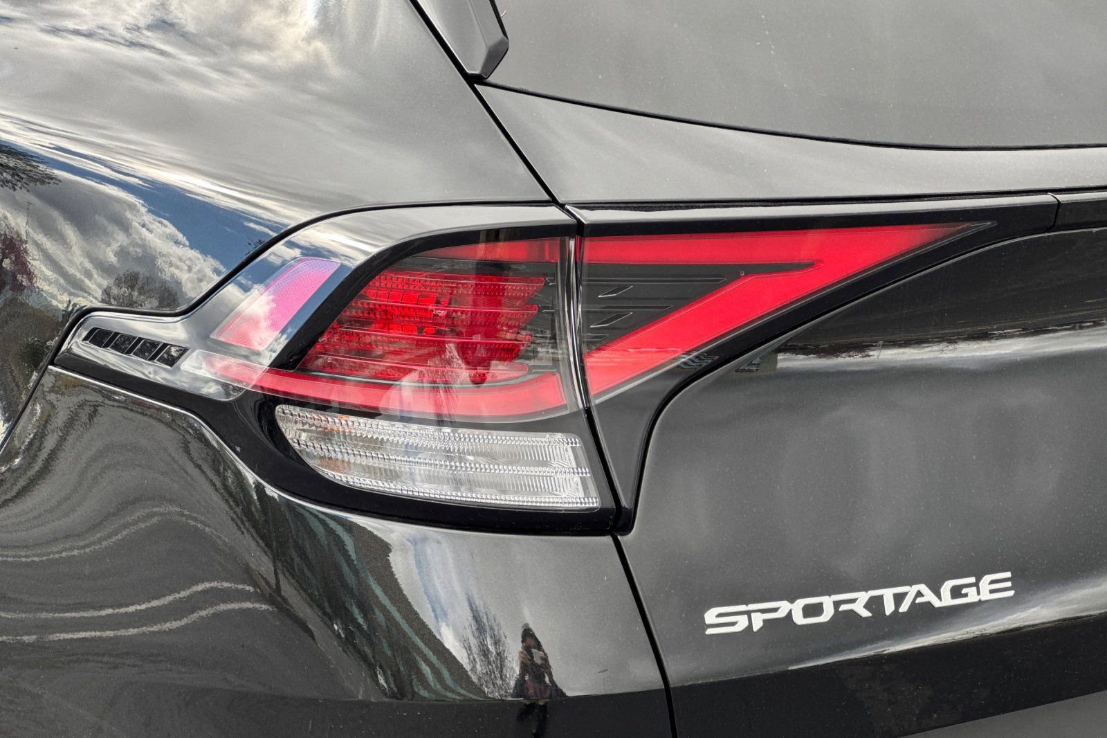 Certified 2025 Kia Sportage LX image 49