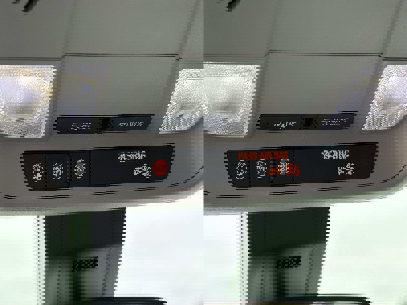 Used 2021 Chevrolet Equinox LS w/ LPO, Floor Liner Package image 10