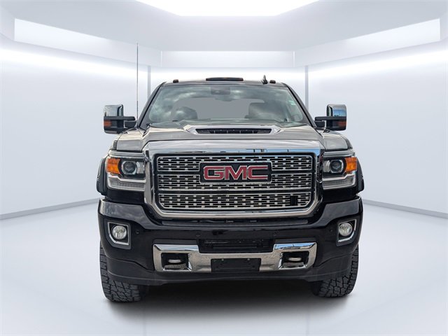Used 2018 GMC Sierra 3500 Denali w/ Duramax Plus Package image 8