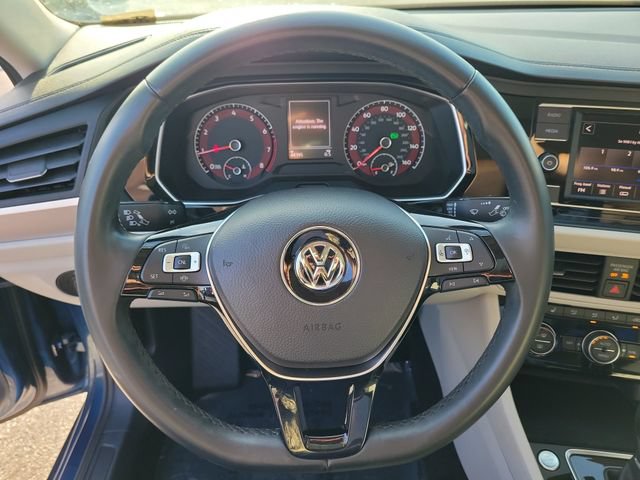 Used 2019 Volkswagen Jetta SE FWD image 17