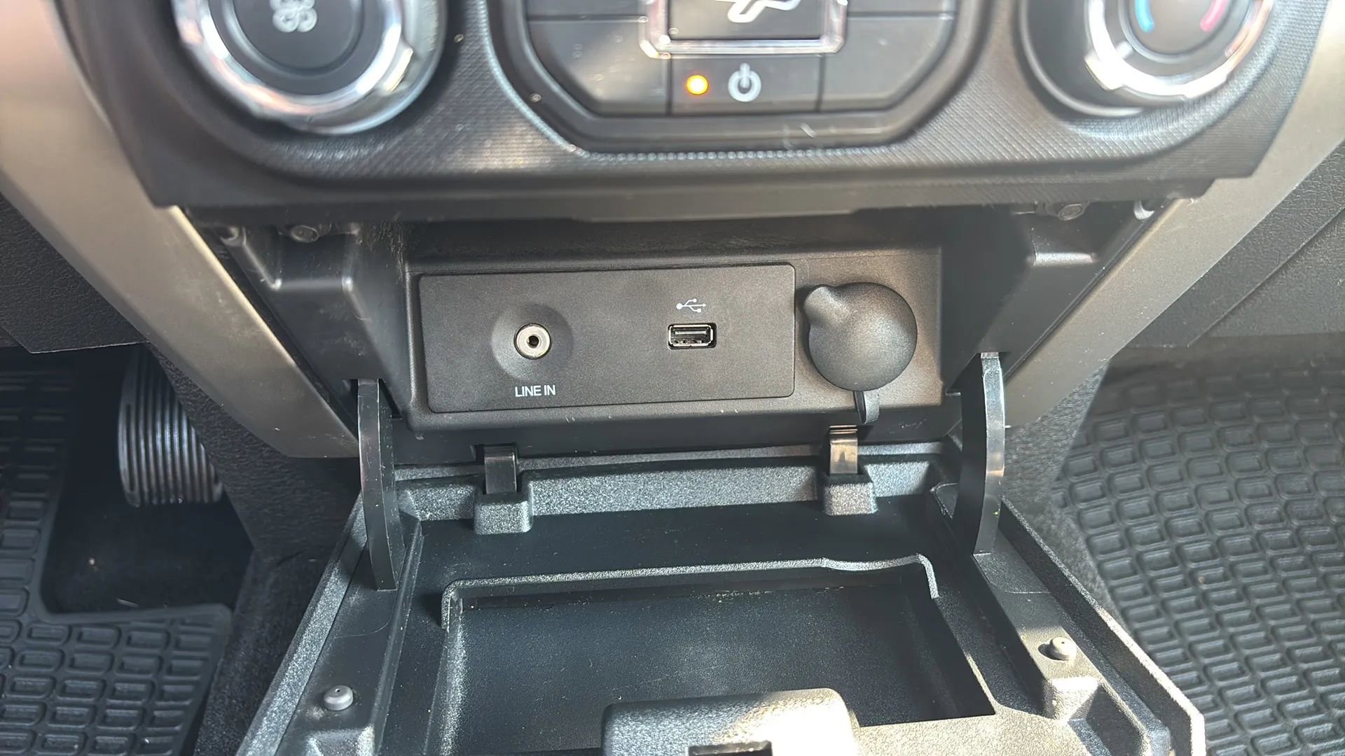 Used 2013 Ford F150 XLT w/ Luxury Equipment Group image 42