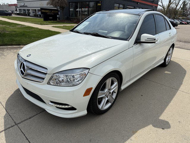 Used 2011 Mercedes-Benz C 300 4MATIC Sedan image 1
