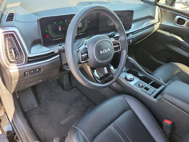 Used 2025 Kia Sorento EX AWD/4WD image 9