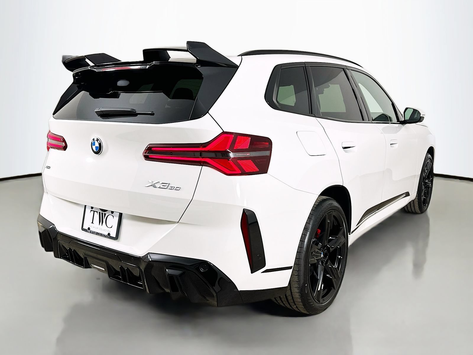 New 2026 BMW X3 xDrive30i w/ Premium Package AWD/4WD image 5