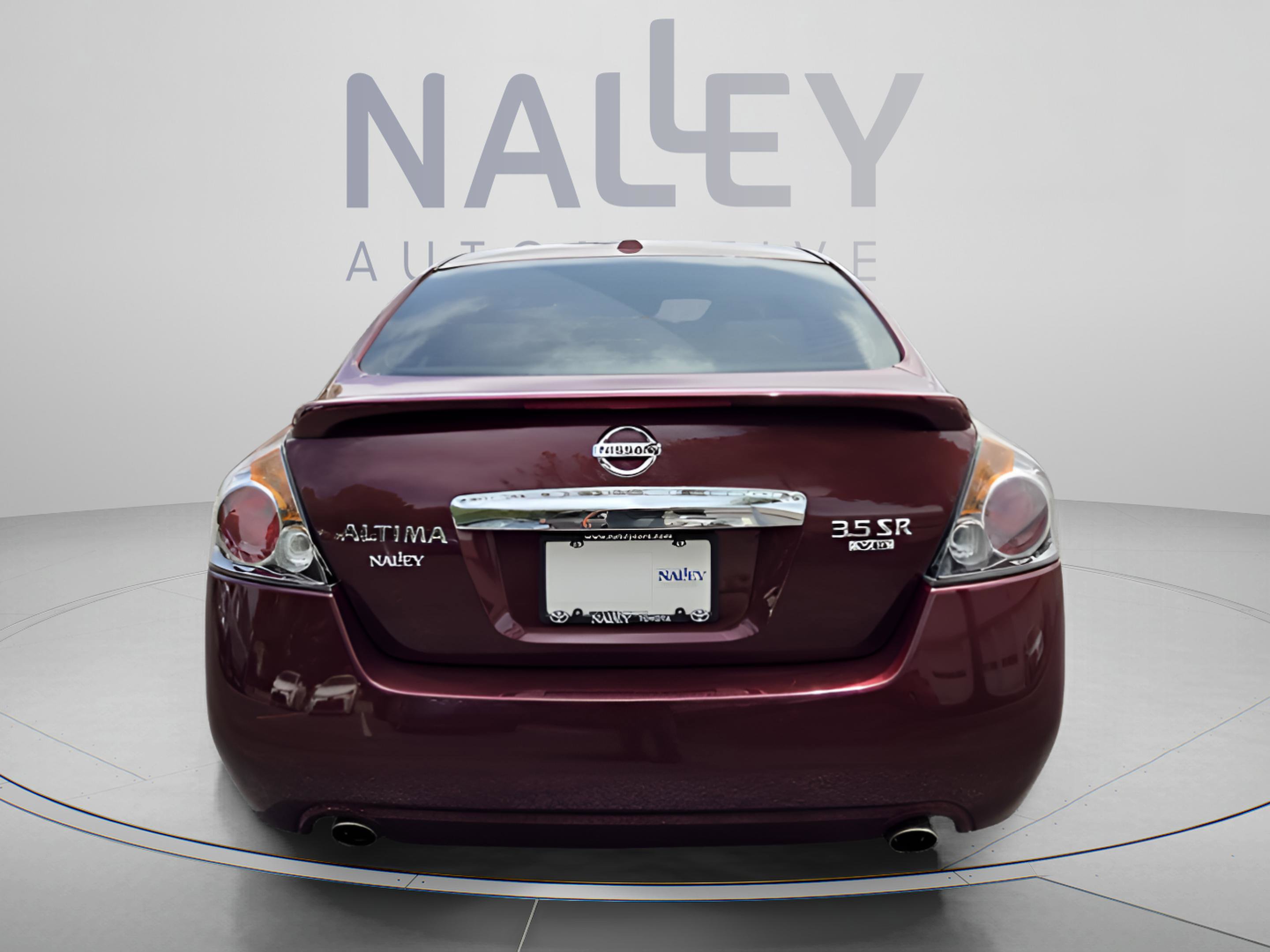 Used 2012 Nissan Altima 3.5 SR w/ Sport Pkg FWD image 4