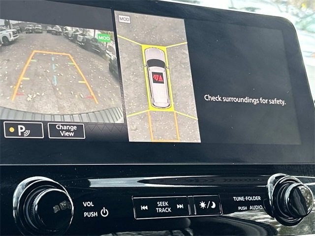 Used 2024 Nissan Armada Platinum w/ Captain's Chairs Package image 38