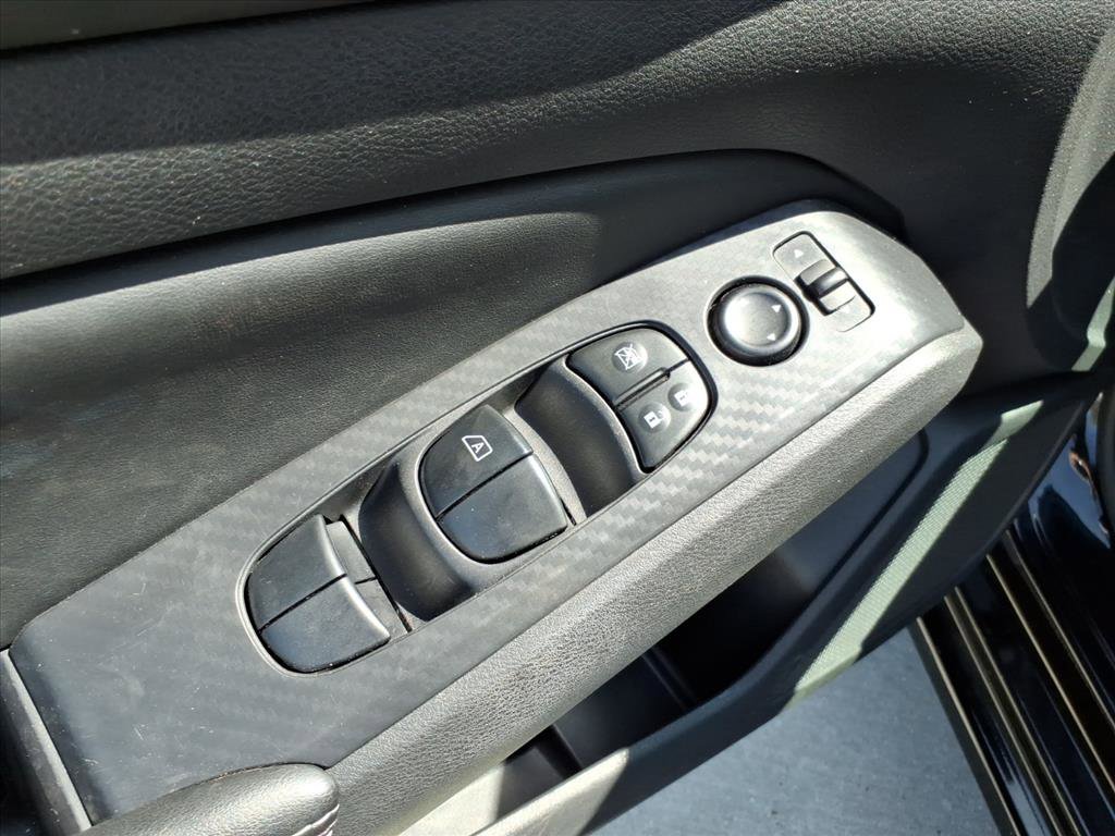 Used 2024 Nissan Altima 2.5 SV image 21