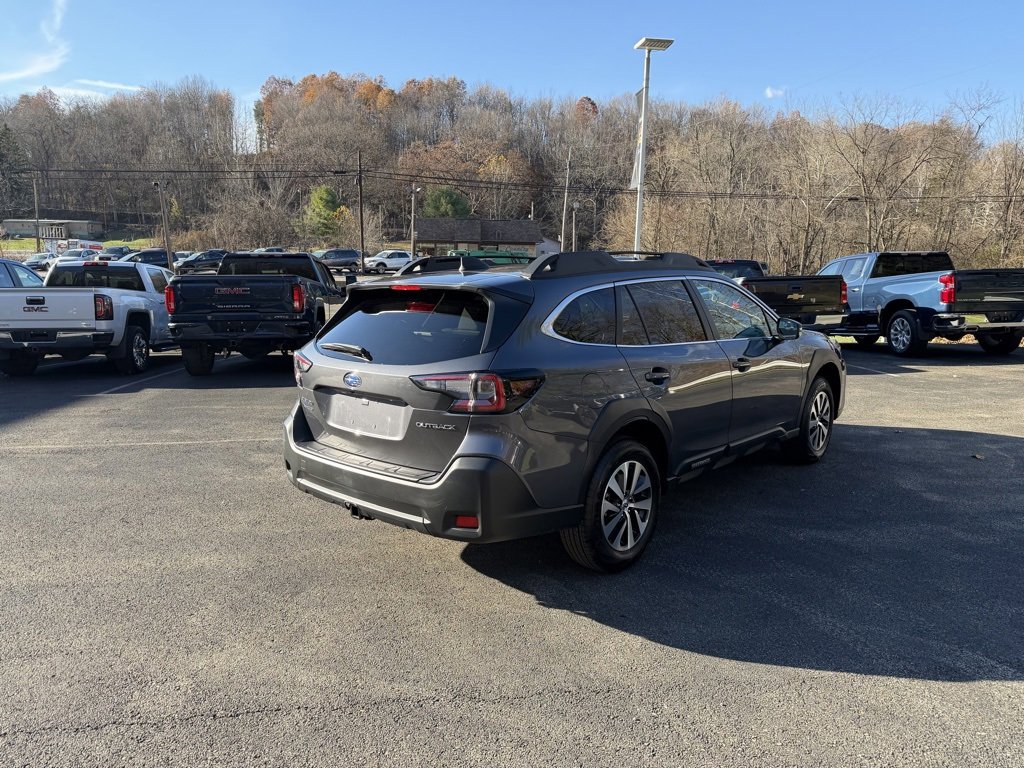 Used 2025 Subaru Outback Premium w/ Popular Package #1 image 3
