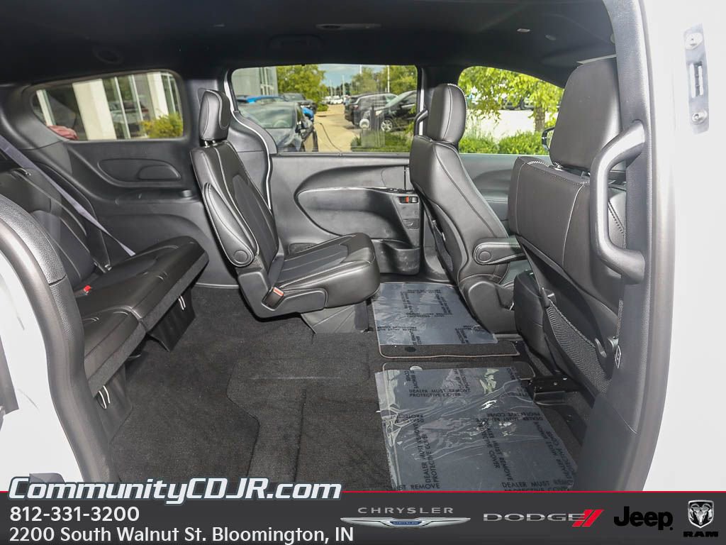 New 2026 Chrysler Voyager LX FWD image 21