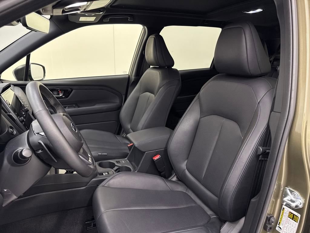 Used 2025 Subaru Forester Limited image 14