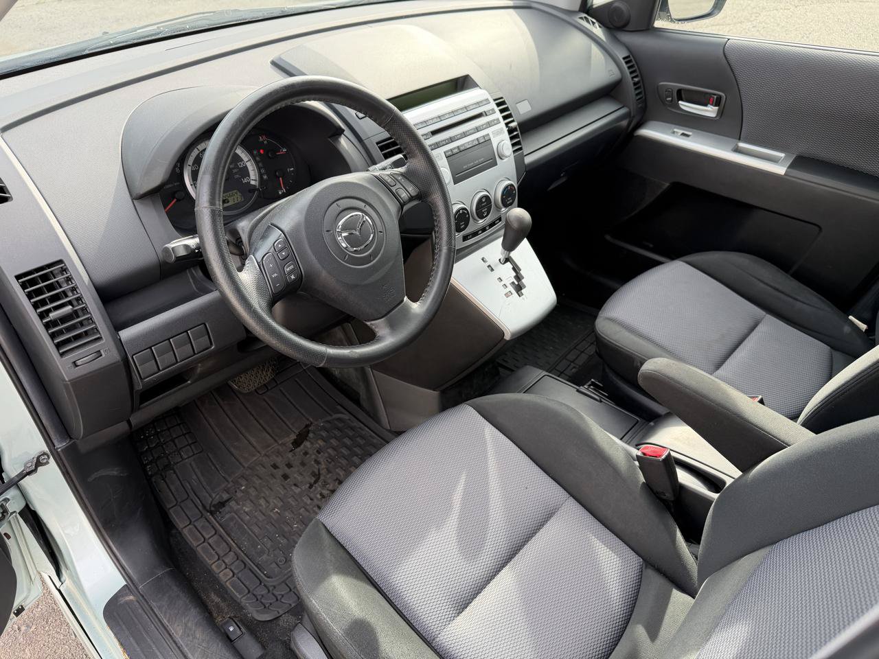 Used 2007 MAZDA MAZDA5 Touring FWD image 10