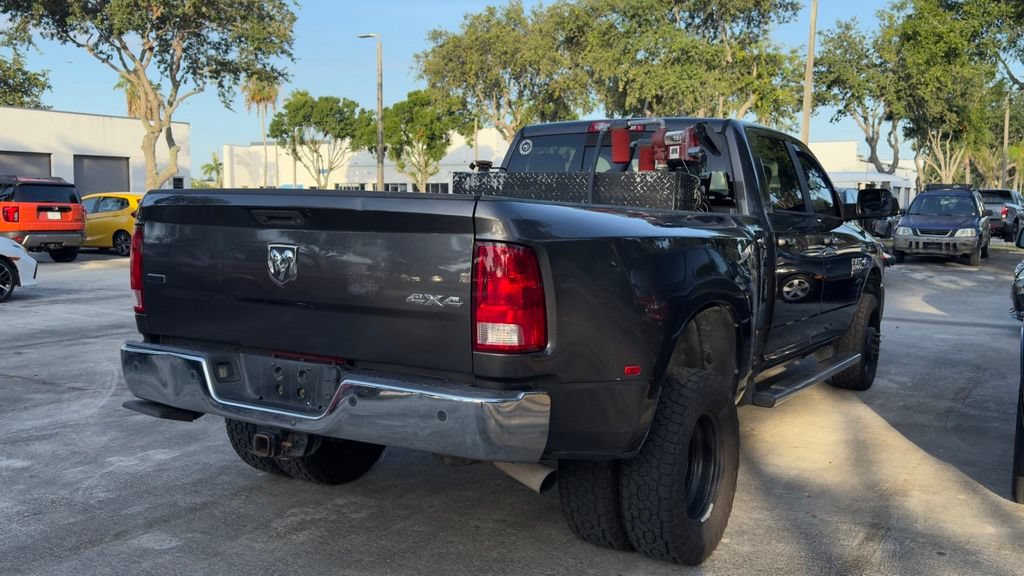 Used 2018 RAM 3500 SLT AWD/4WD image 9