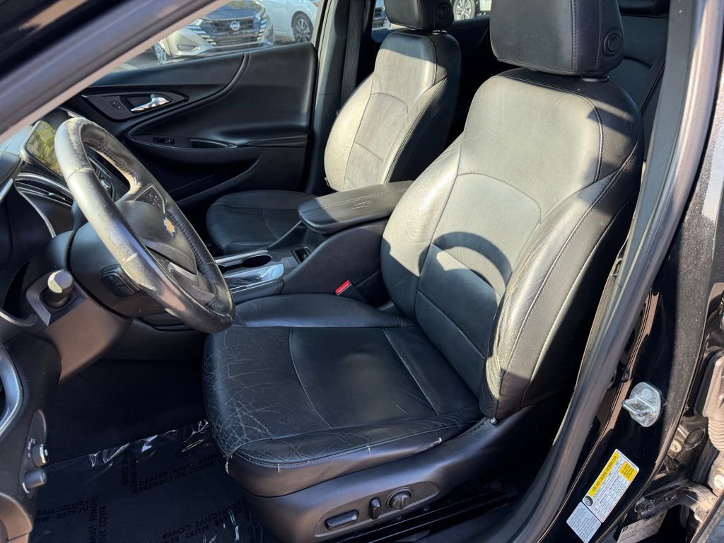 Used 2016 Chevrolet Malibu LT w/ Leather Package image 10