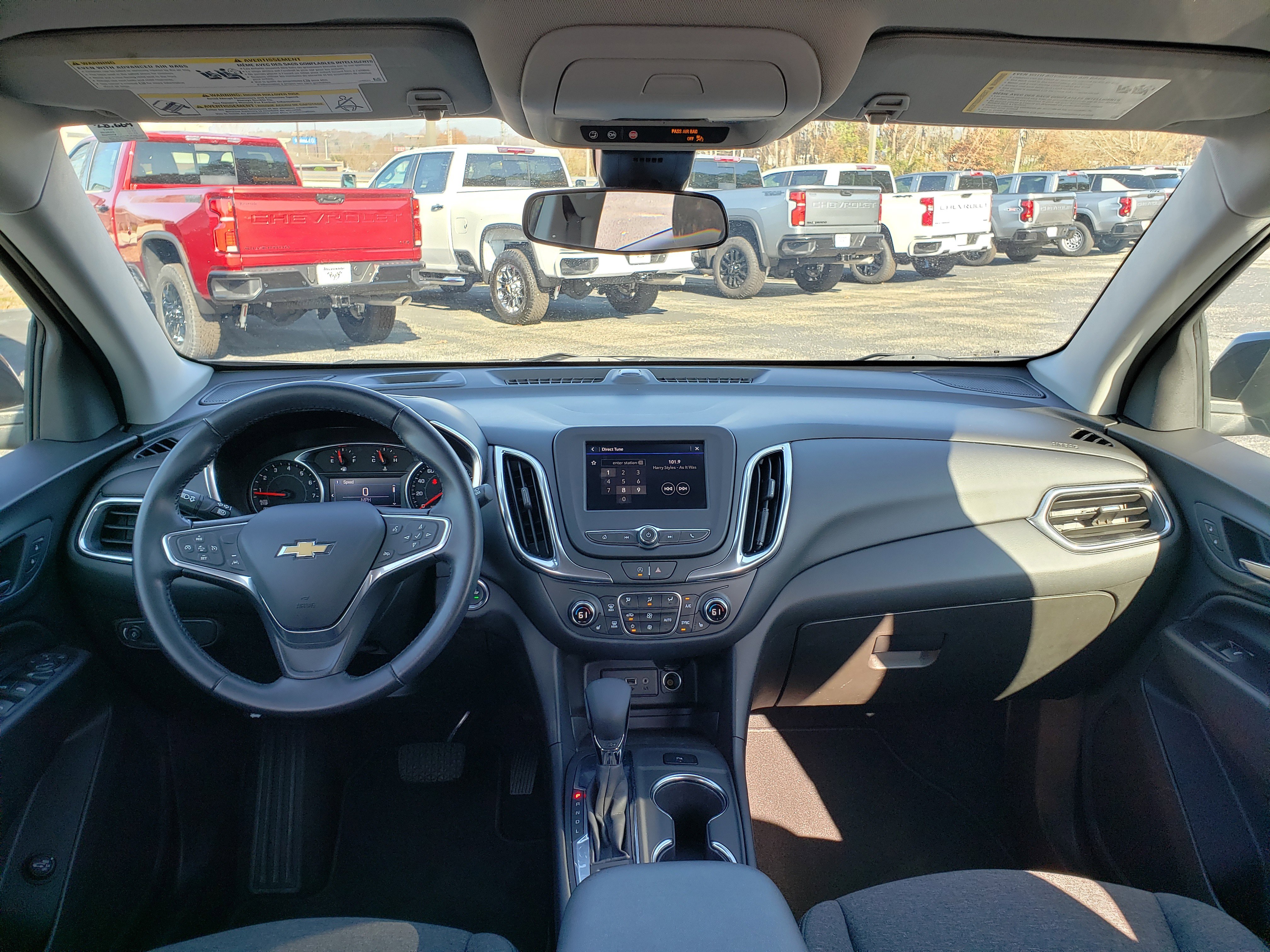 Used 2022 Chevrolet Equinox LT w/ Driver Convenience Package image 38