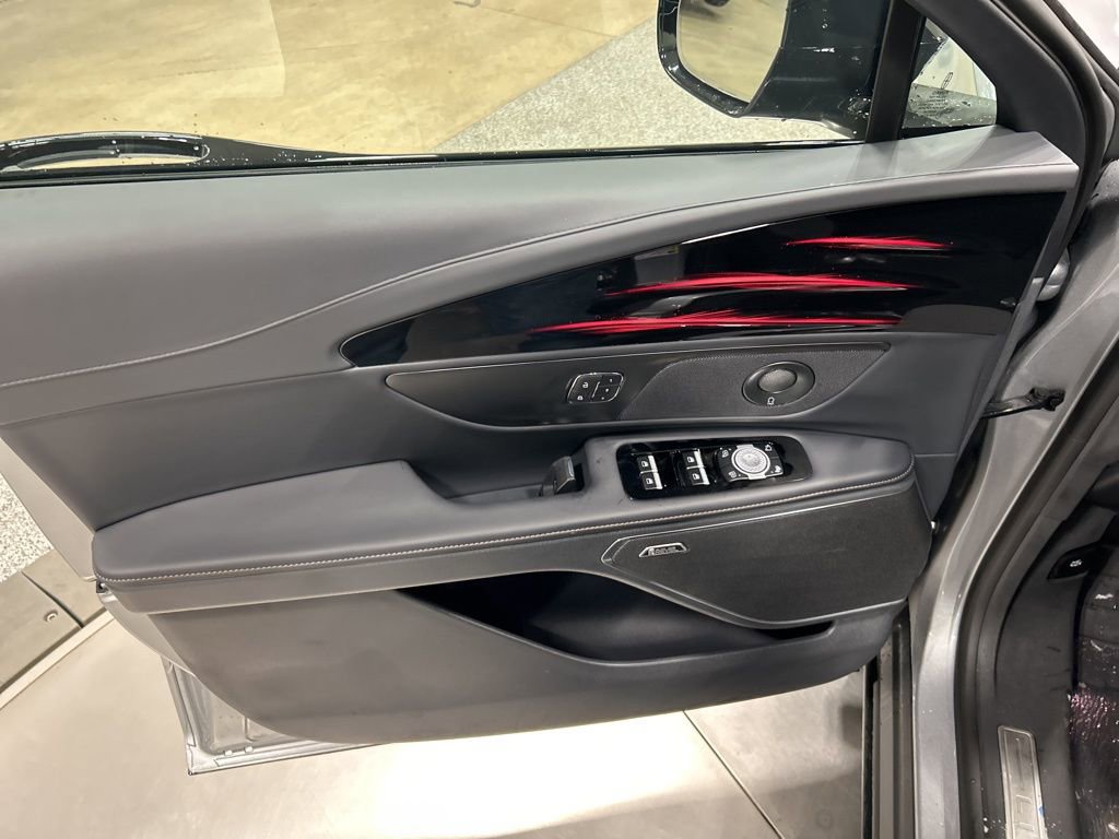 New 2026 Lincoln Nautilus Reserve w/ Jet Appearance Package image 12