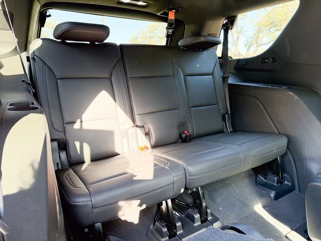 Used 2021 Chevrolet Tahoe Z71 w/ Luxury Package image 19