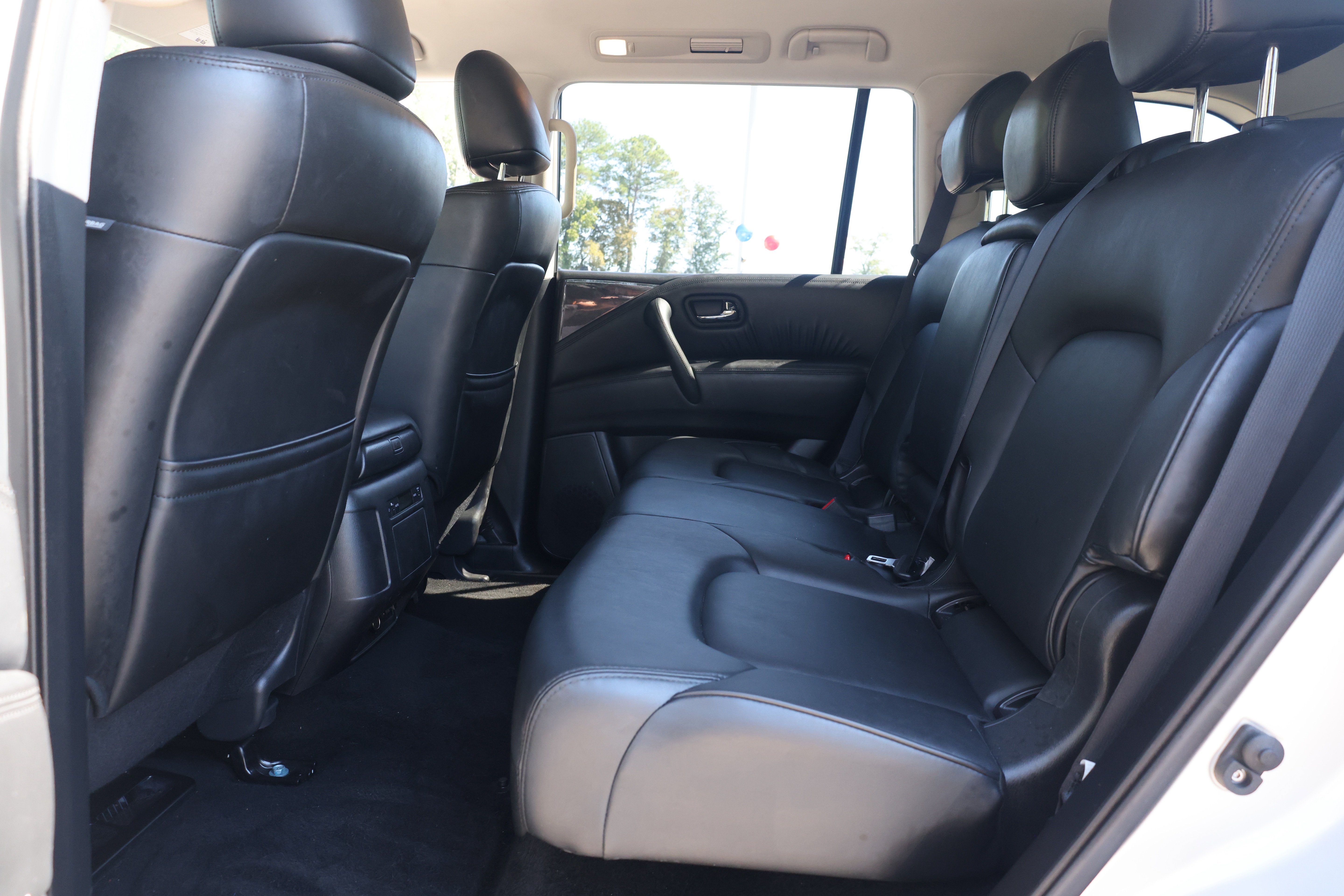 Used 2024 Nissan Armada SV RWD image 11