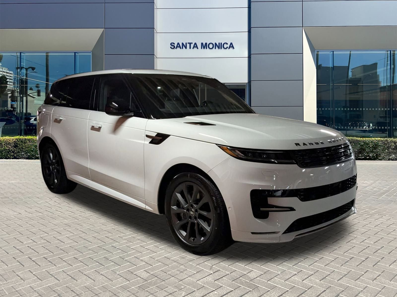 New 2025 Land Rover Range Rover Sport Dynamic SE image 7