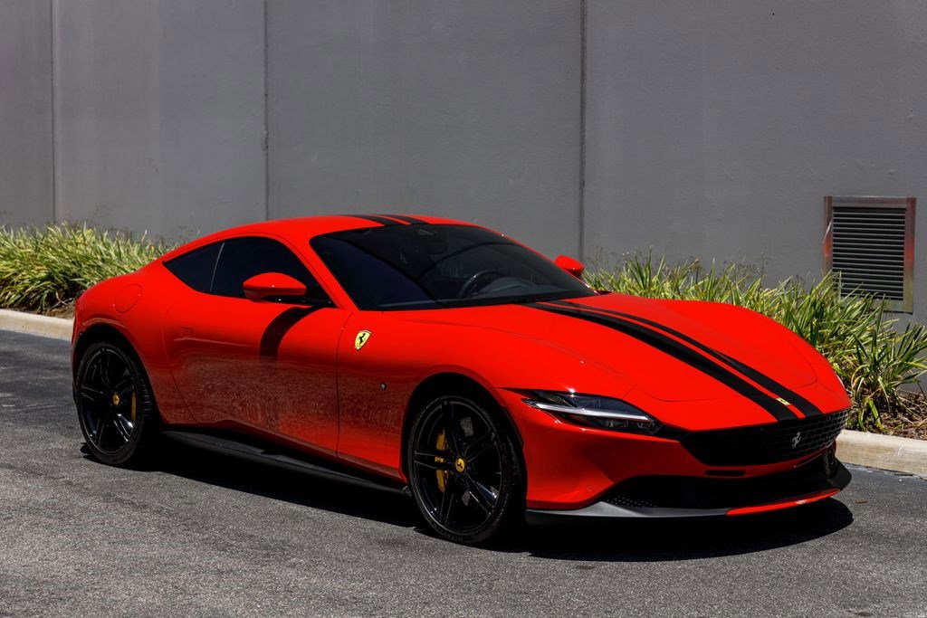 Used 2022 Ferrari Roma RWD image 7