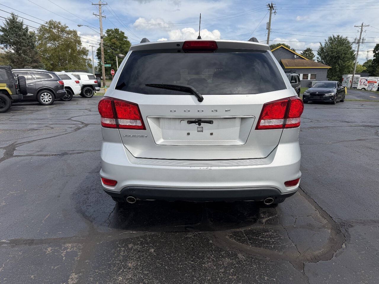 Used 2012 Dodge Journey SXT w/ Popular Equipment Group FWD image 9
