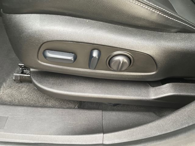 Used 2024 GMC Terrain SLT image 42