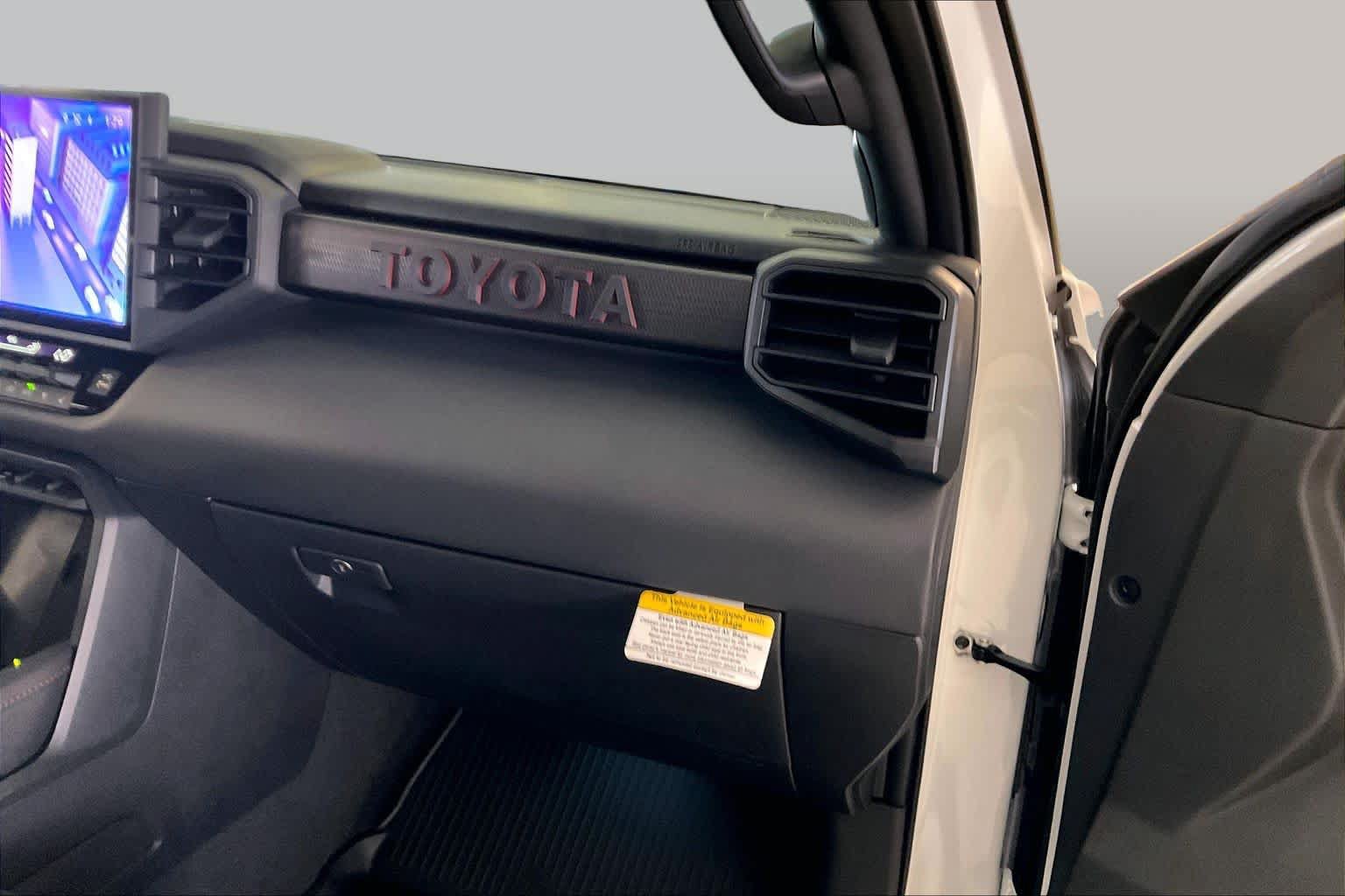 Used 2026 Toyota Sequoia TRD Pro AWD/4WD image 32