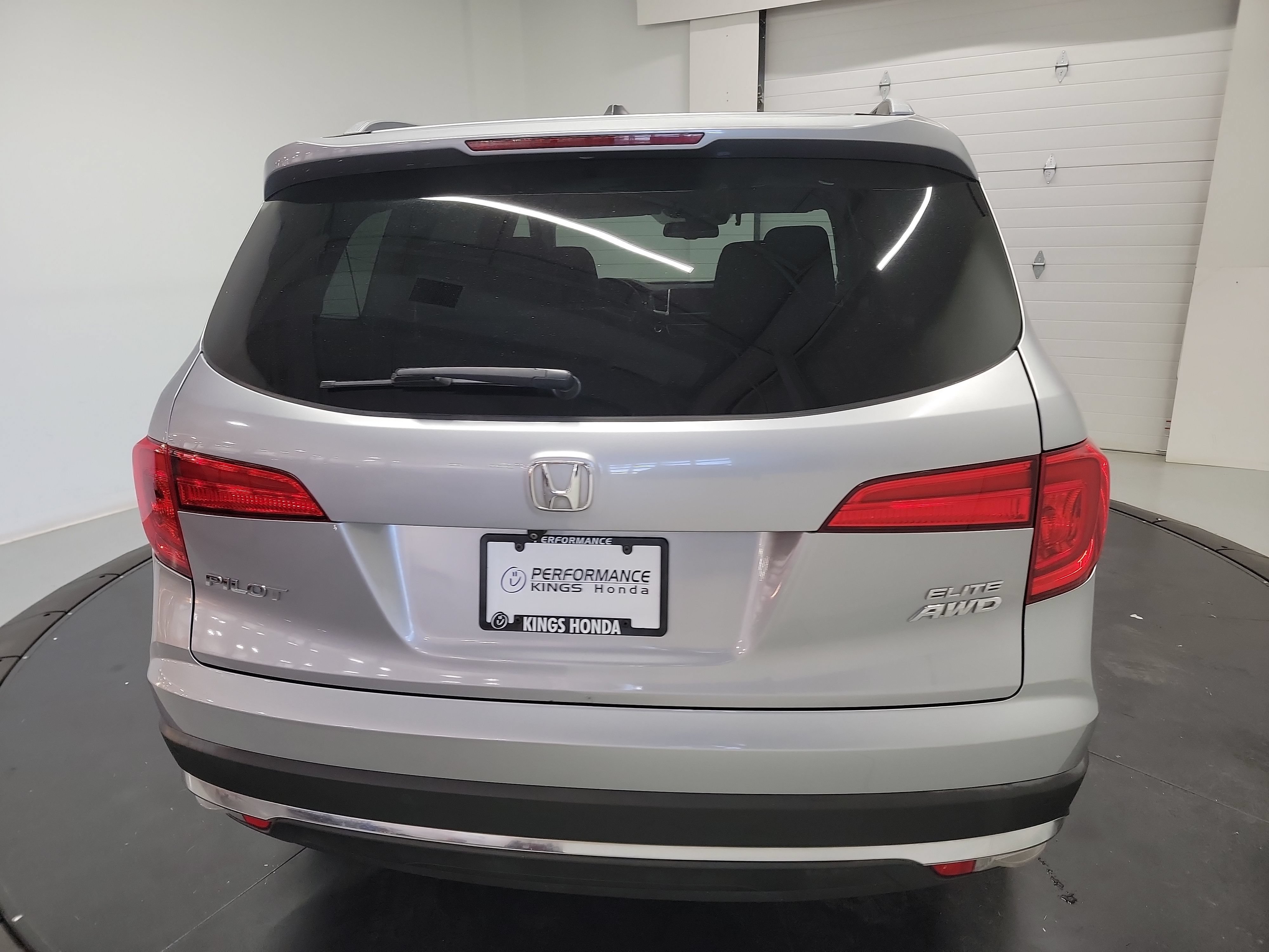 Used 2016 Honda Pilot Elite image 8