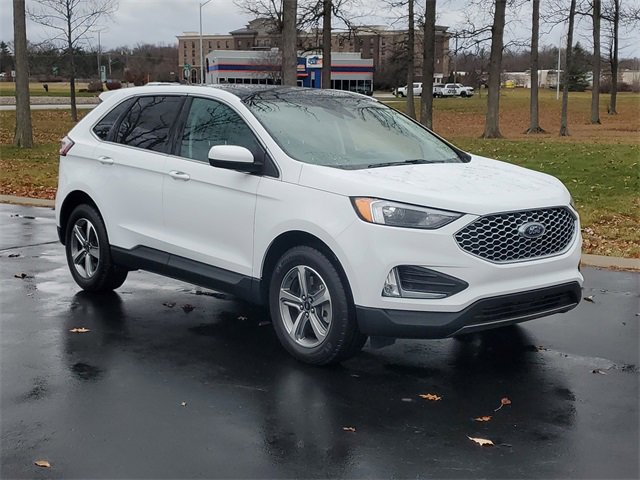 Certified 2024 Ford Edge SEL w/ Convenience Package image 2