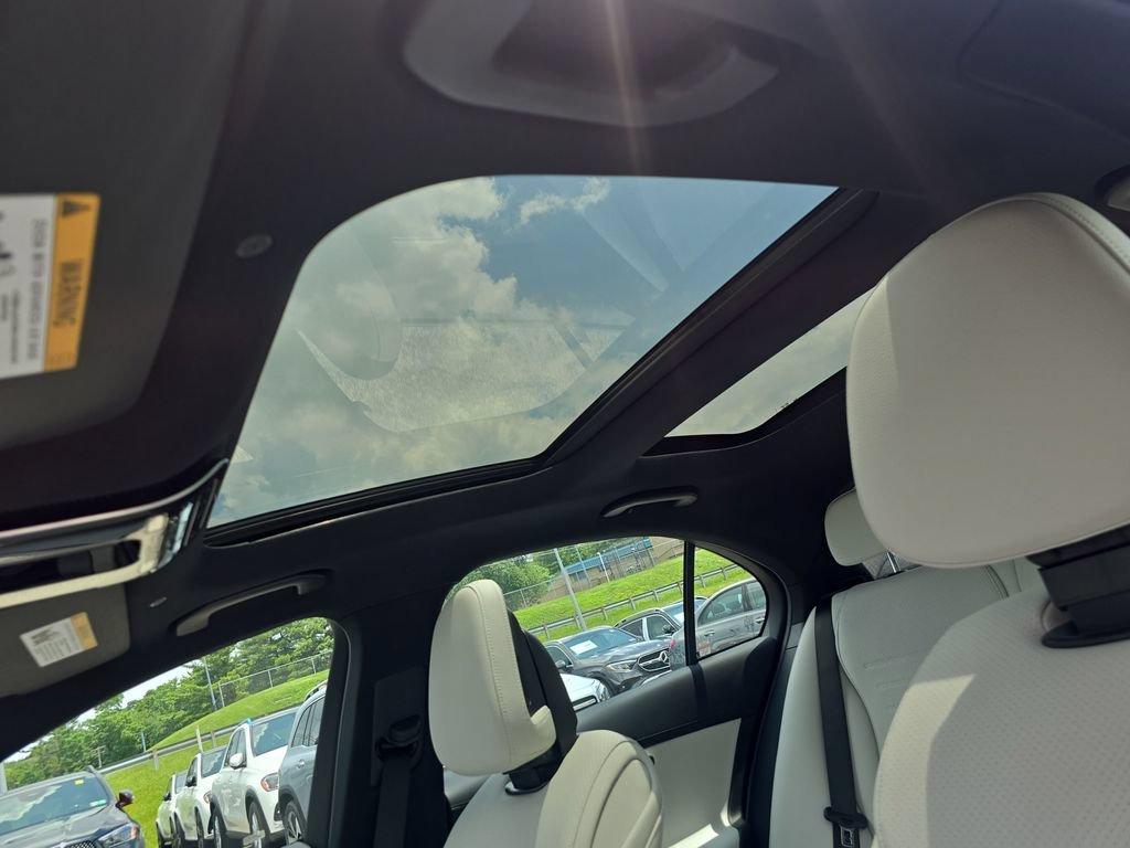 New 2026 Mercedes-Benz C 300 4MATIC Sedan image 21