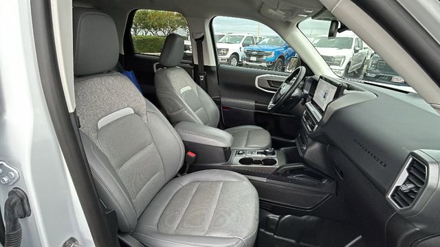 Used 2025 Ford Bronco Sport Badlands image 11