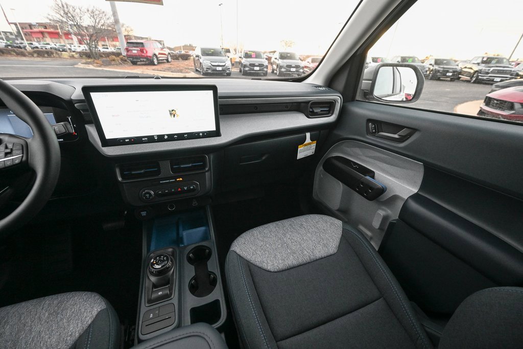 New 2025 Ford Maverick XLT image 27