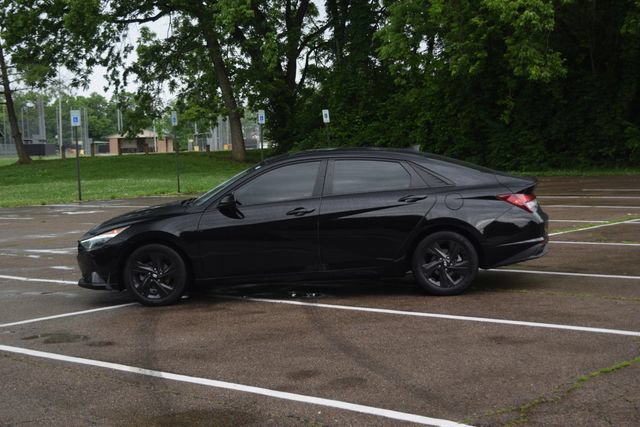 Used 2021 Hyundai Elantra SEL w/ Cargo Package FWD image 21