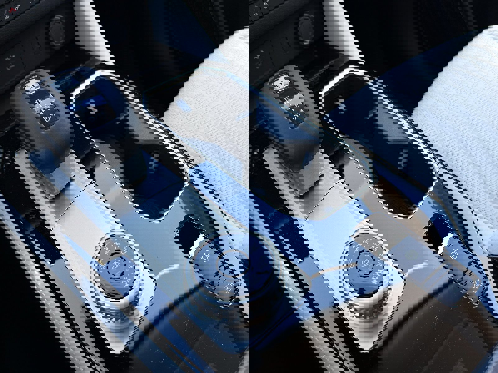 New 2025 Mitsubishi Outlander AWD image 40