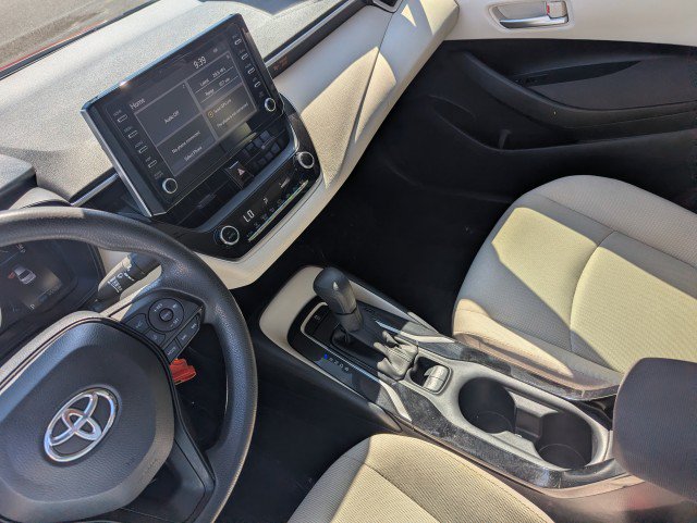 Used 2020 Toyota Corolla LE FWD image 16