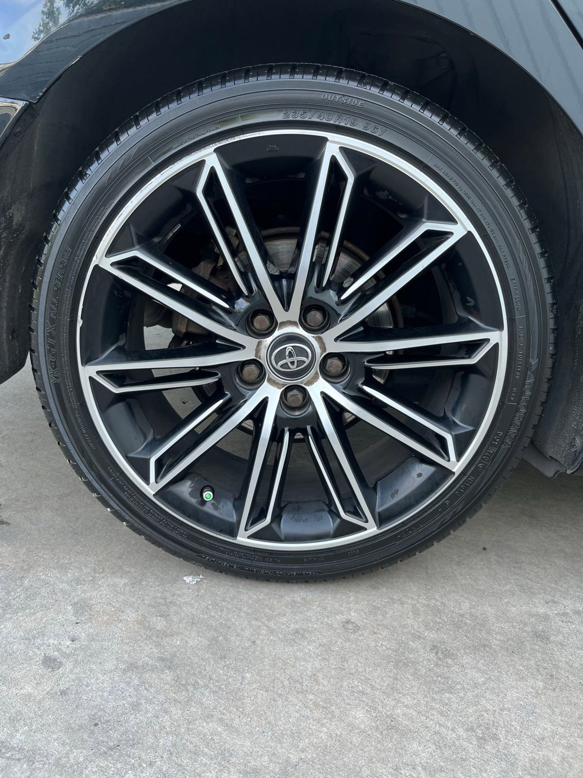 Used 2019 Toyota Avalon XSE FWD image 26