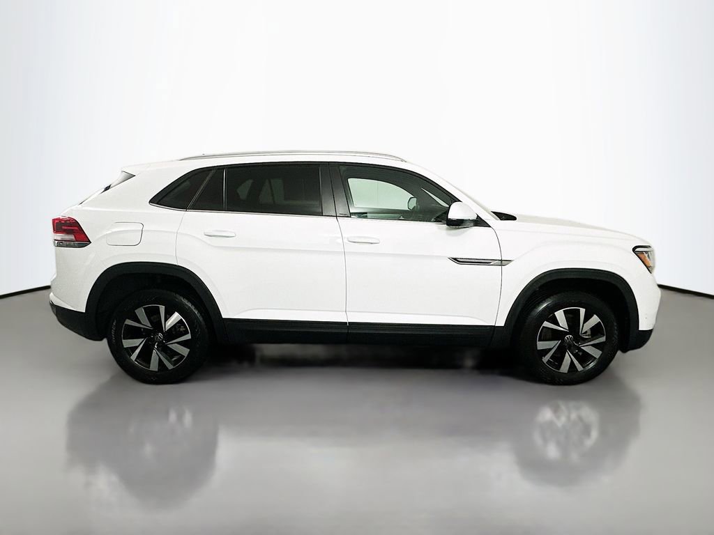 Used 2021 Volkswagen Atlas Cross Sport SE image 8