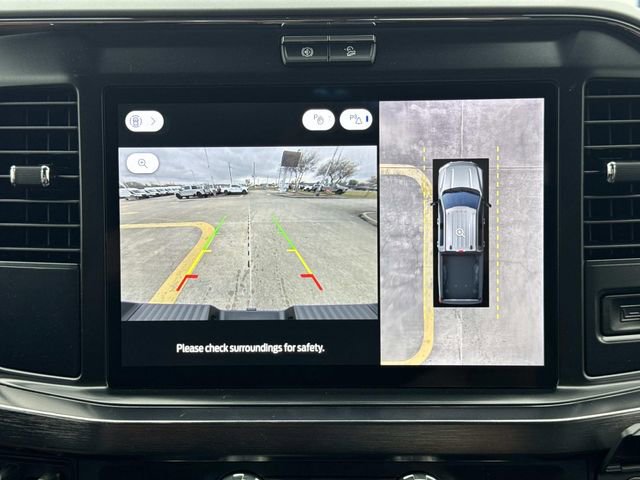 New 2026 Ford F250 Lariat w/ Black Appearance Package image 27