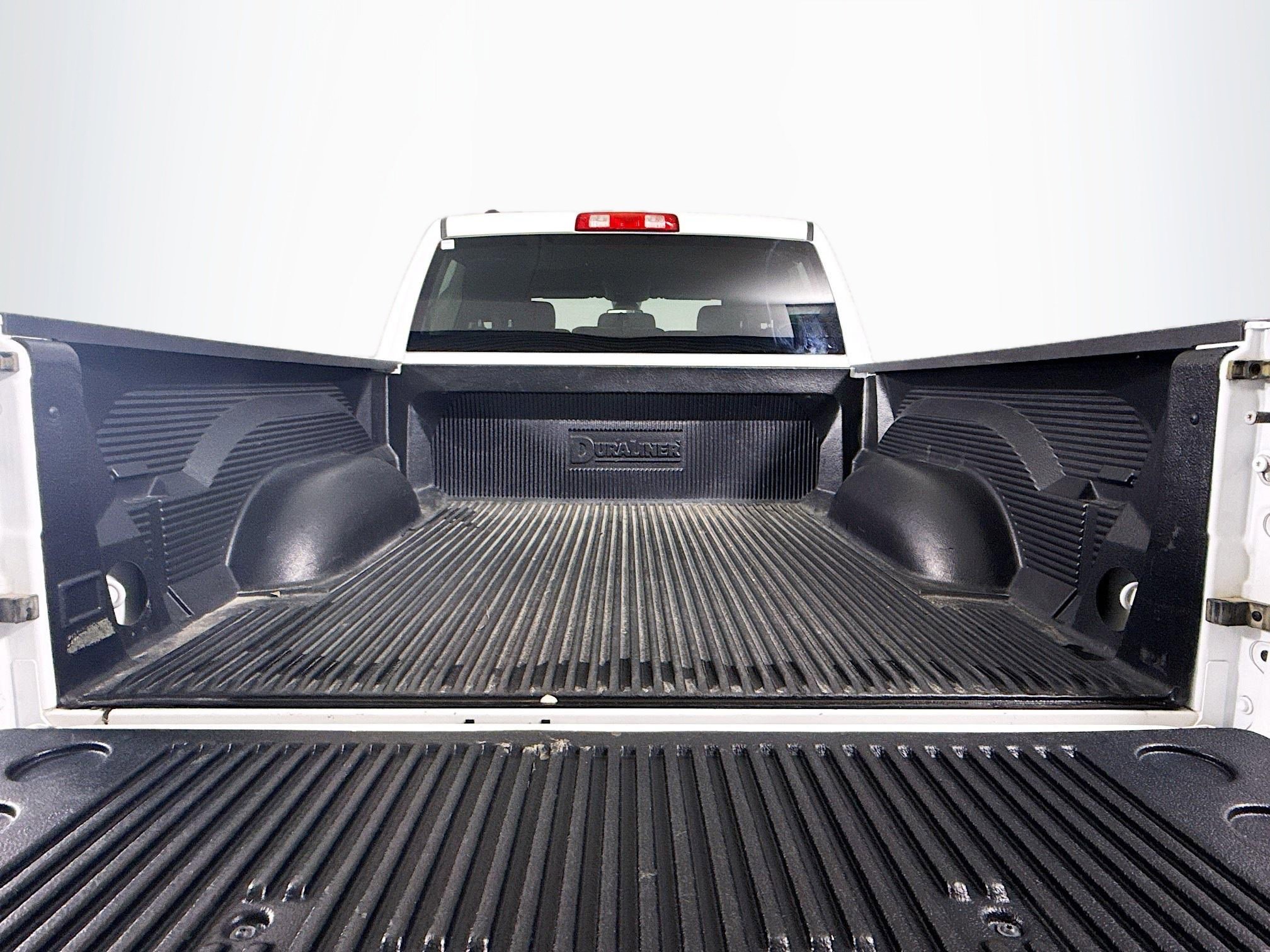 Used 2022 RAM 1500 Classic SLT image 34