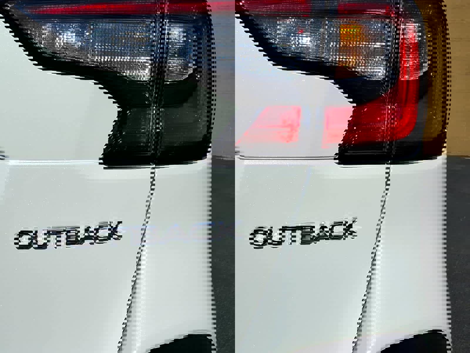 Certified 2025 Subaru Outback Premium w/ Popular Package #1A image 12