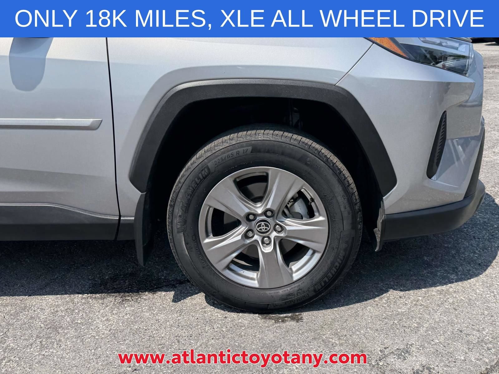 Used 2024 Toyota RAV4 XLE AWD/4WD image 10