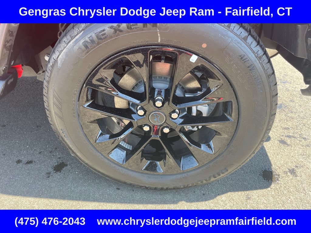 Certified 2025 Jeep Wrangler Unlimited Sahara AWD/4WD image 27