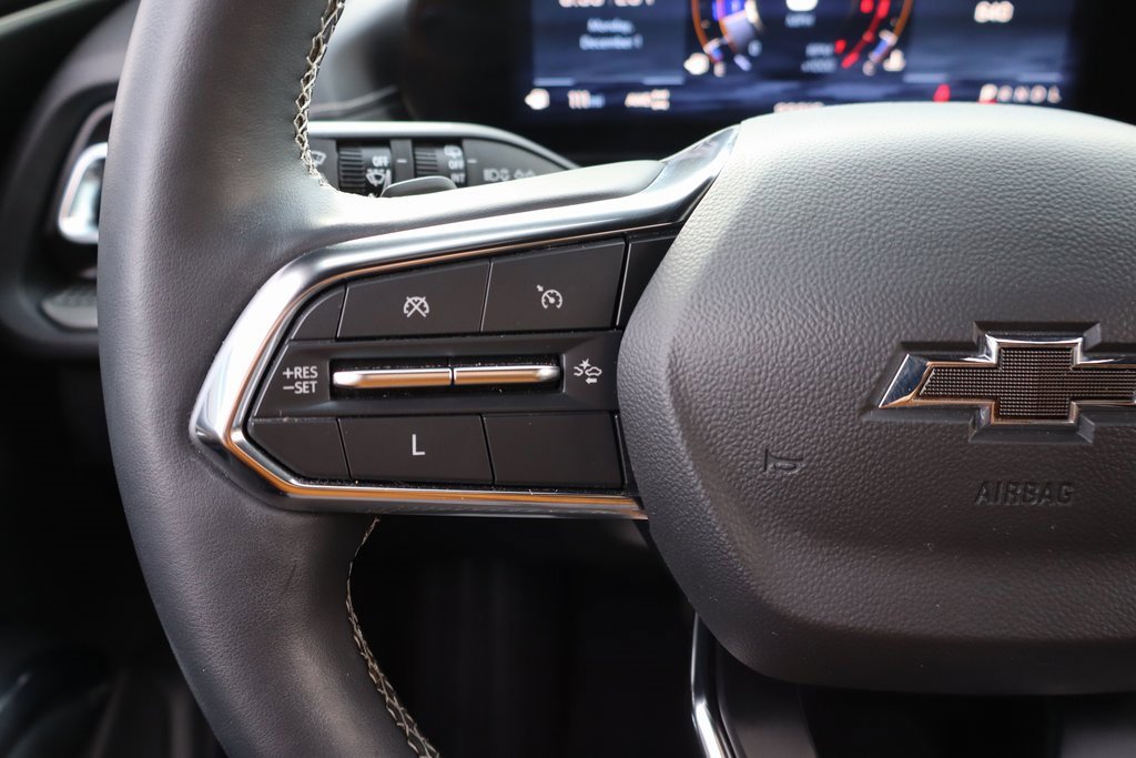 Used 2024 Chevrolet Traverse LS w/ Midnight/Sport Edition image 6