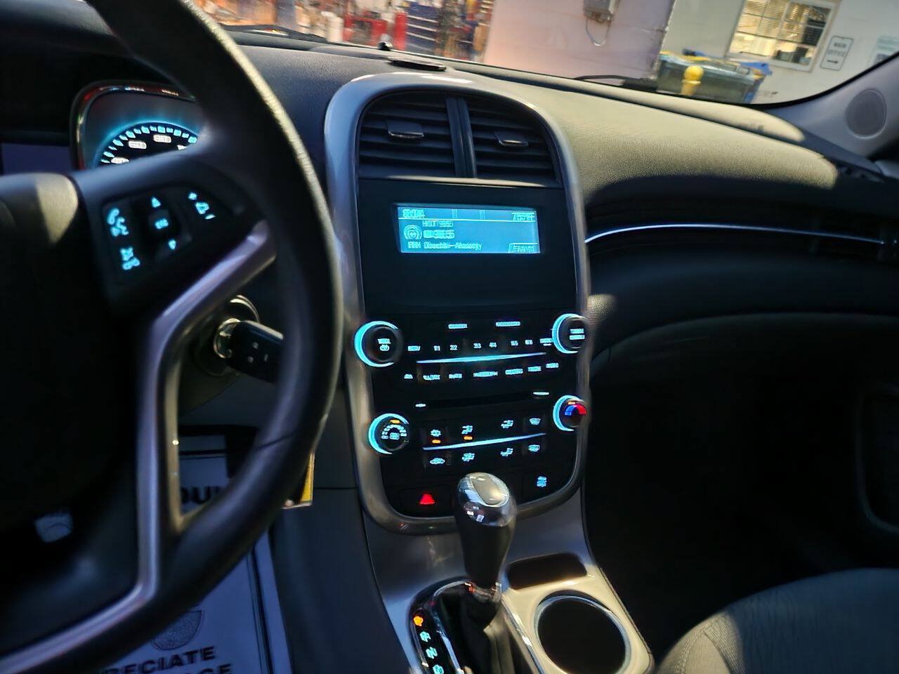 Used 2015 Chevrolet Malibu LS FWD image 16