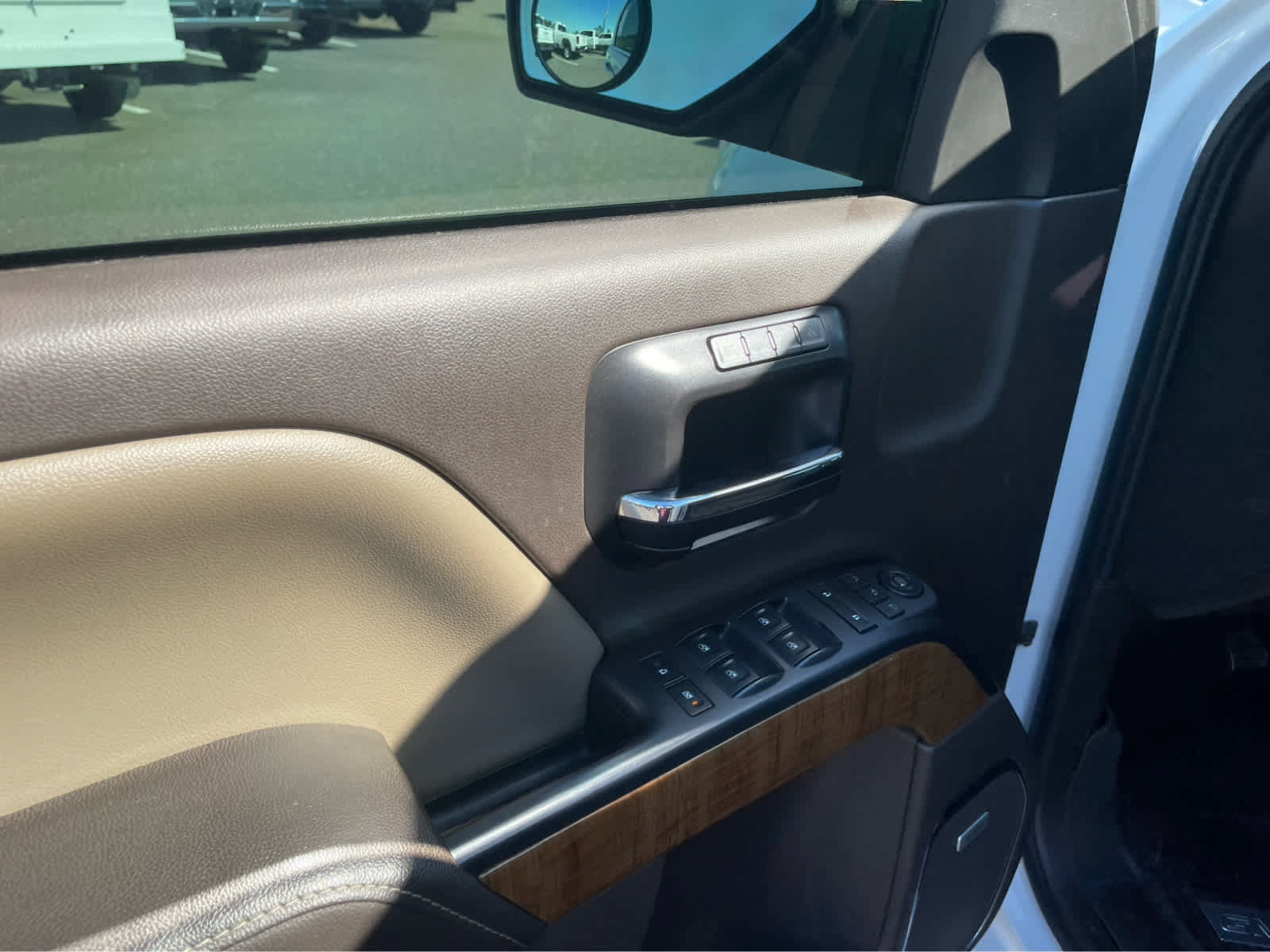 Used 2023 GMC Sierra 1500 AT4 w/ AT4 Premium Package AWD/4WD image 11